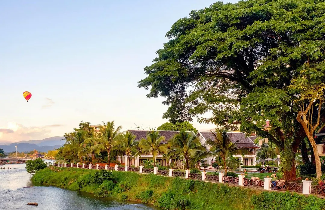 Riverside Boutique Resort, Vang Vieng-1