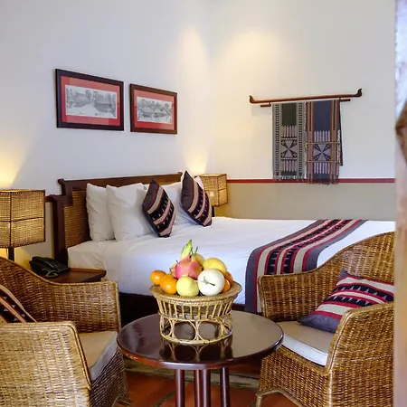 Riverside Boutique Resort, Vang Vieng-2
